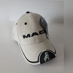 MAC BULLDOG HAT